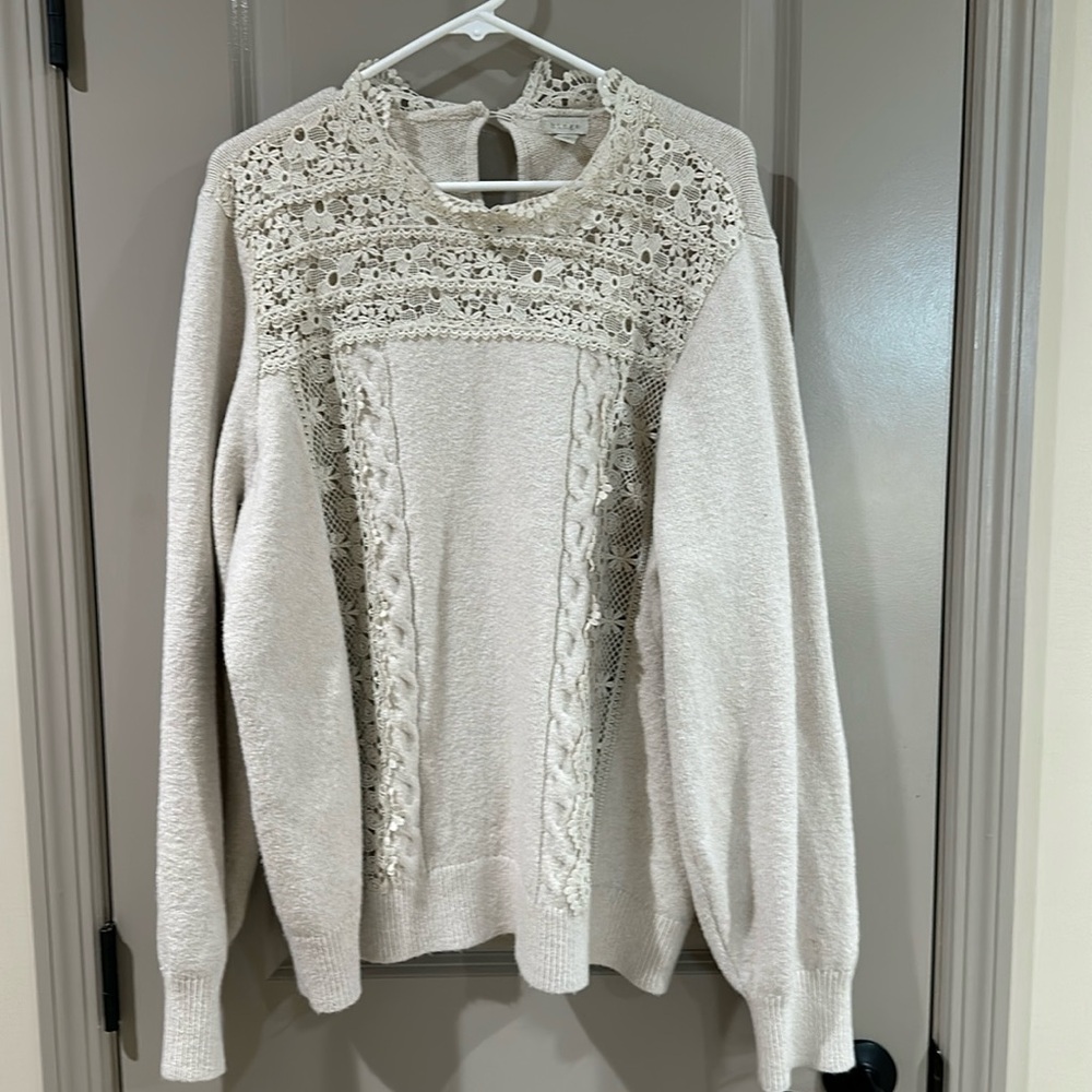 Hinge sweater in cream color